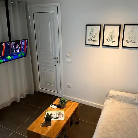 Vakantiehuis Beachfront Katerina Mare Retreat