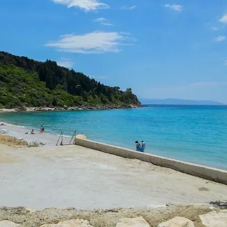 Сasa de vacaciones Beachfront Katerina Mare Retreat *
